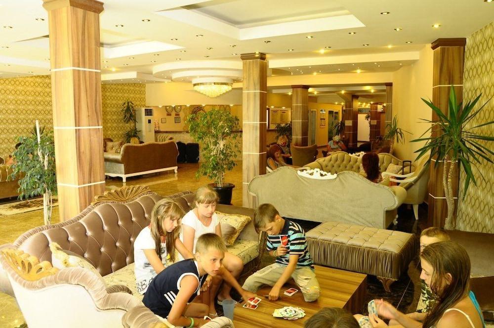 Club Tess Hotel Konakli Bagian luar foto